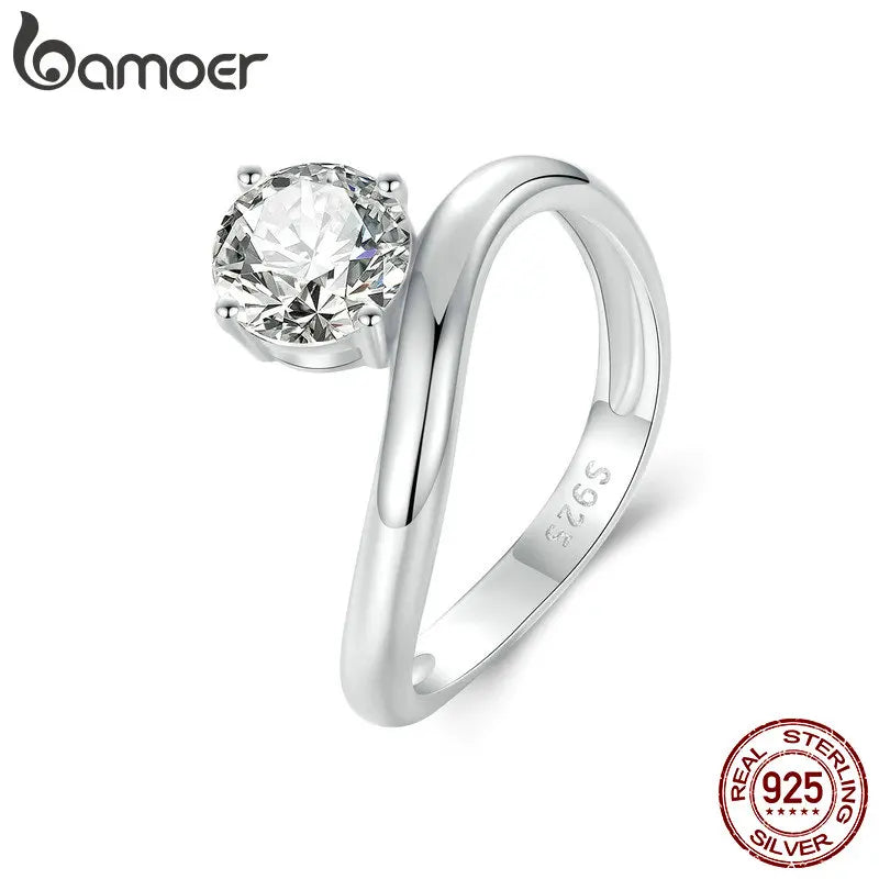 Anillo de moissanita, delicado de diamante de laboratorio y de línea simple de plata de Ley 925 para mujer.