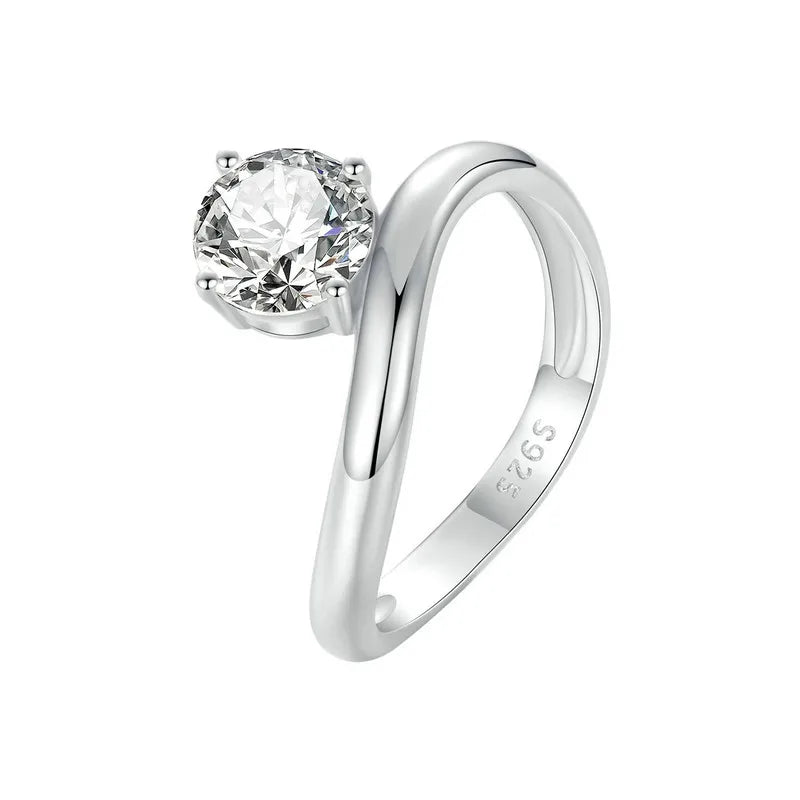 Anillo de moissanita, delicado de diamante de laboratorio y de línea simple de plata de Ley 925 para mujer.