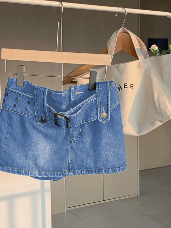 Falda ajustada de cintura alta de denim lavado.