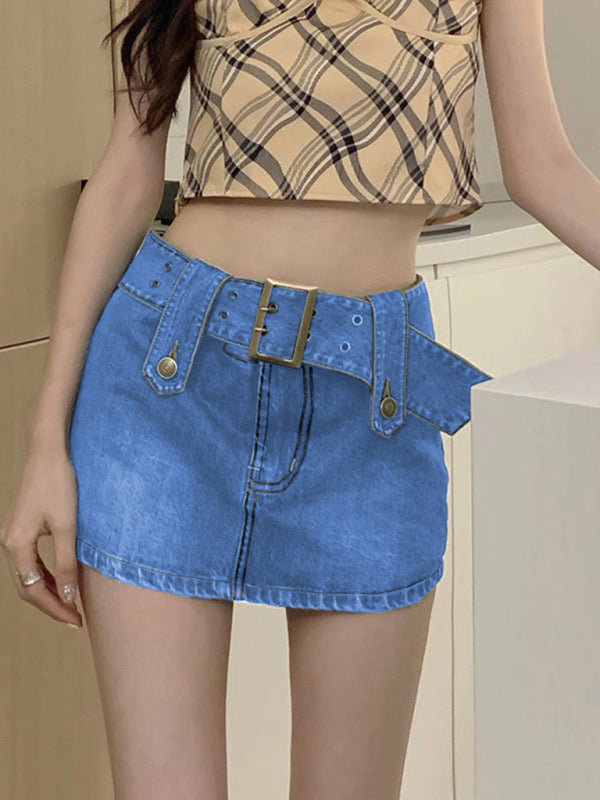 Falda ajustada de cintura alta de denim lavado.