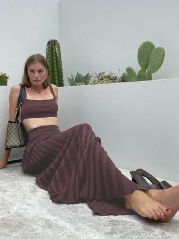 Conjunto de falda plisada con top corto sin mangas elegante