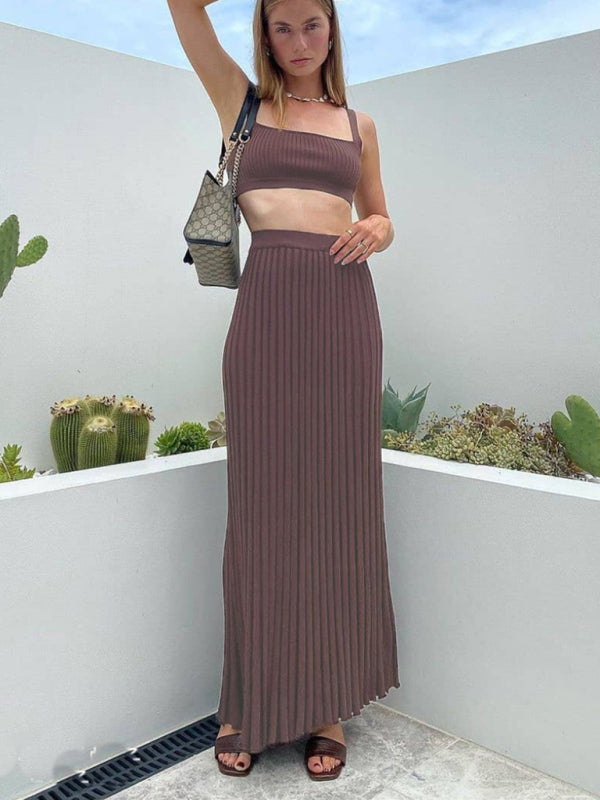 Conjunto de falda plisada con top corto sin mangas elegante
