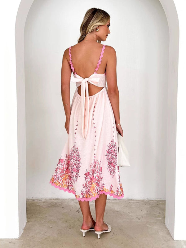 Vestido con tirantes con cordones y espalda descubierta sin mangas con dobladillo ondulado