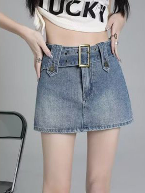 Falda ajustada de cintura alta de denim lavado.