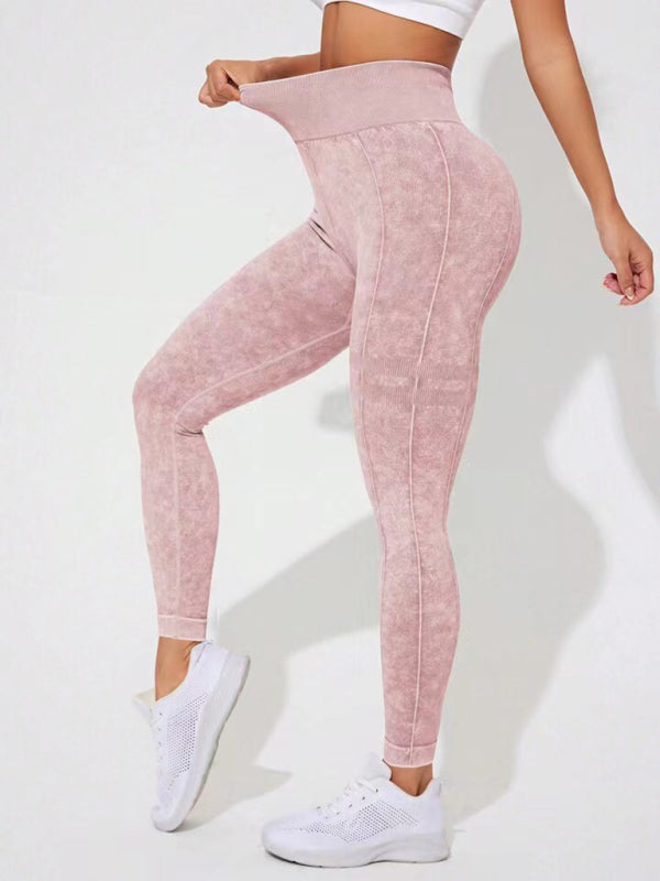 Leggings deportivos efecto durazno con acabado lavado, que realzan la cadera y ofrecen comodidad en todo tipo de entrenamientos.